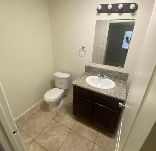 Building Photo - Discover a comfortable property featuring ...
