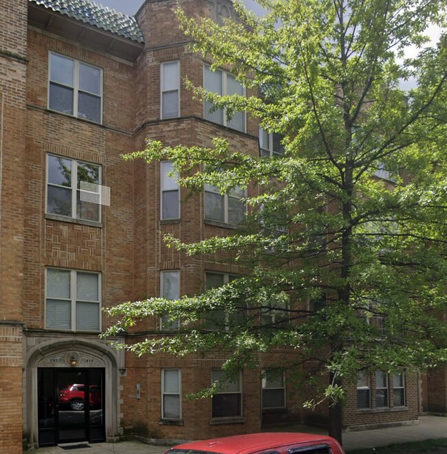 Foto del edificio - 3439 W Belle Plaine Ave
