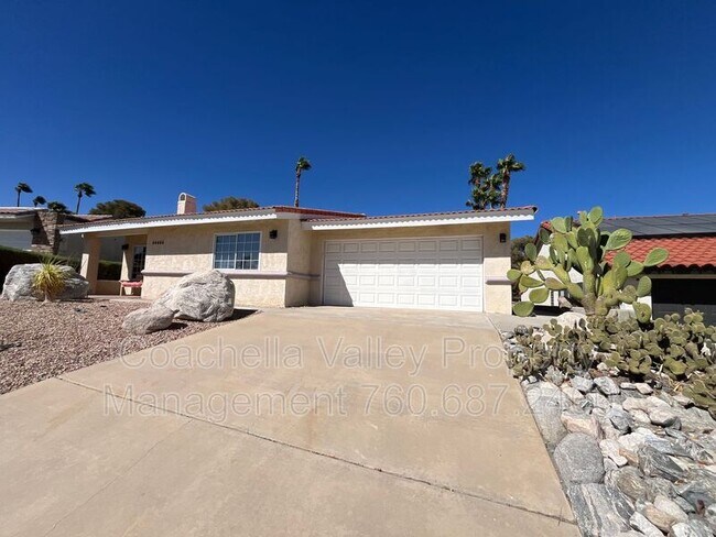 Building Photo - 64646 Pinehurst Cir
