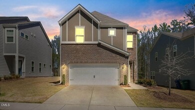 Building Photo - 319 Joneshaven Dr