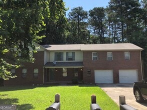 Building Photo - 5980 Sherwood Pl