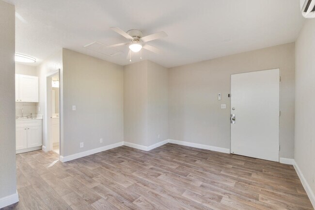Building Photo - 106 Bamboo Rd