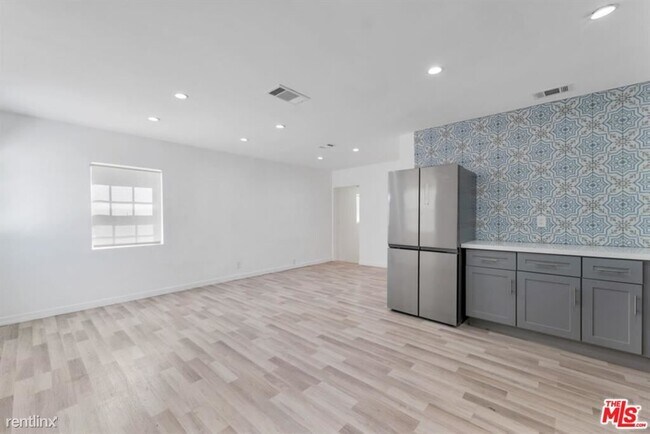 Building Photo - 3 br, 2 bath House - 3216 Atwater Ave