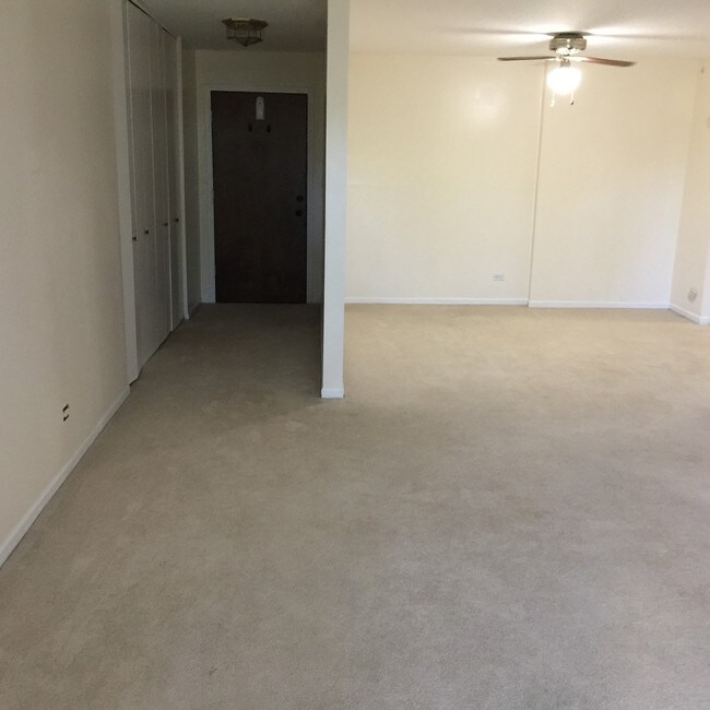Building Photo - 1100 E Randville Dr