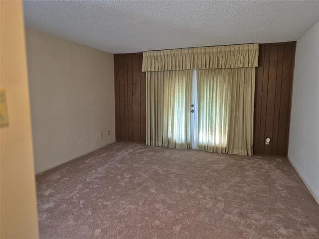 Foto del edificio - 921 Meadow Mead Dr