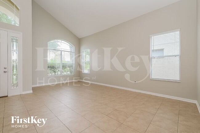 Foto del edificio - 4545 Rolling Greene Dr