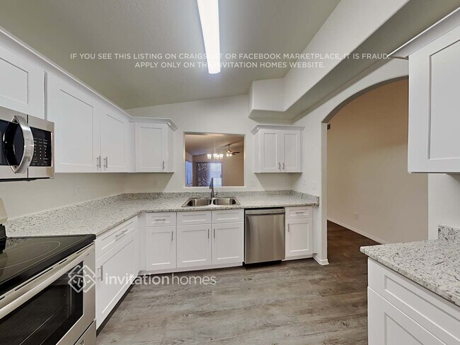 Foto del edificio - 25826 N 65th Ave