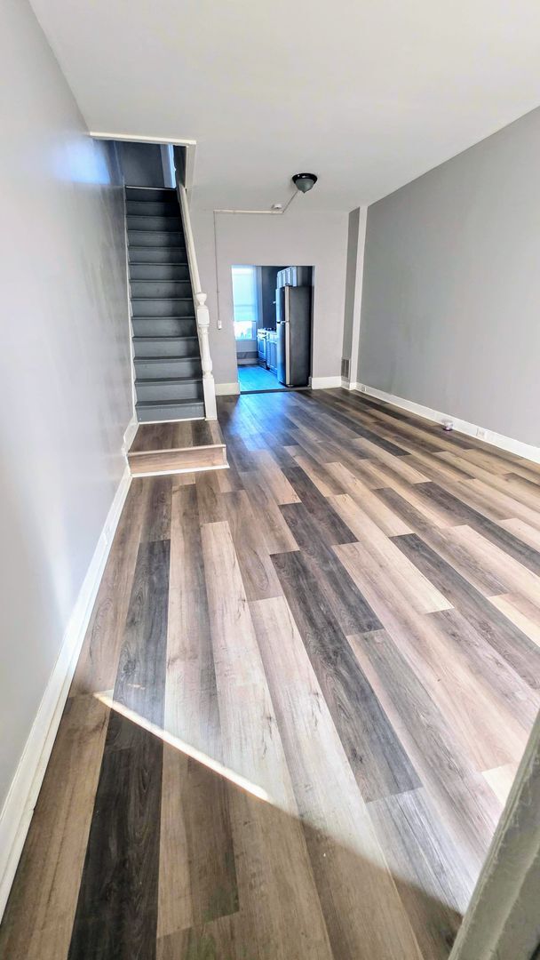 Building Photo - Beautiful Two Bedroom, Plus a Pass Through...