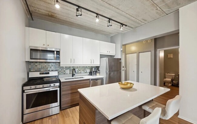 Foto del edificio - Quiet Community – 1 Bedroom Available