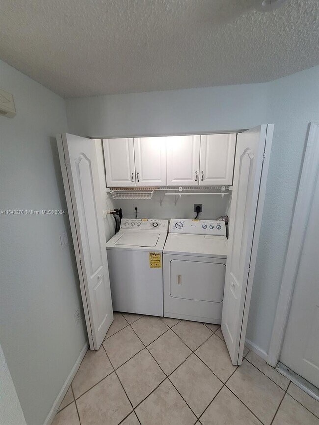 Foto del edificio - 14385 SW 120th Ct