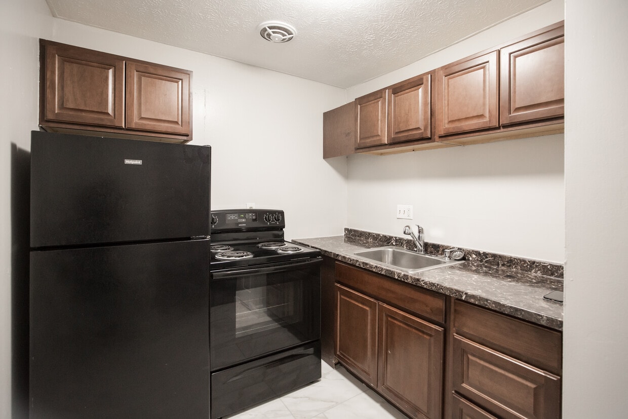 Clifton Colony - Clifton Colony