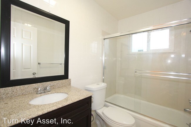 Building Photo - 628 E Jackson St