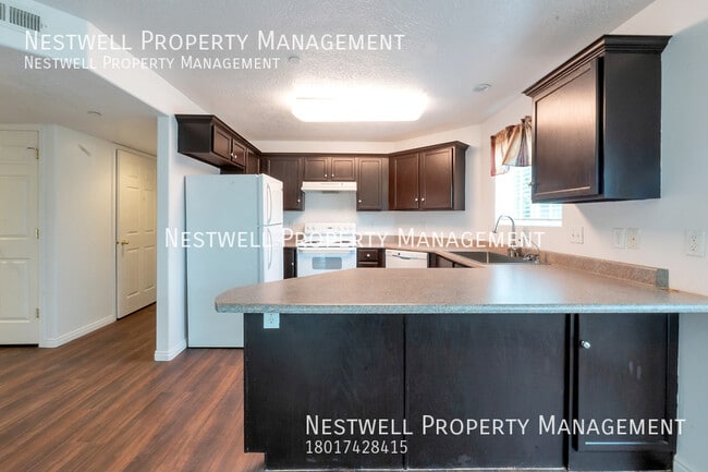 Building Photo - Great 3-bed Condo in Saratoga Springs