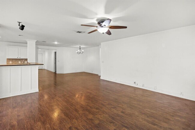 Foto del edificio - 789 Kingfisher Ln