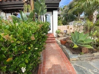 Building Photo - 122 S Rios Ave