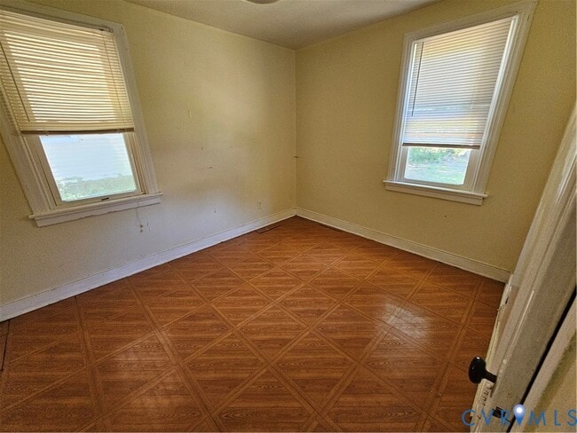 Building Photo - 3813 Larchmont Ln