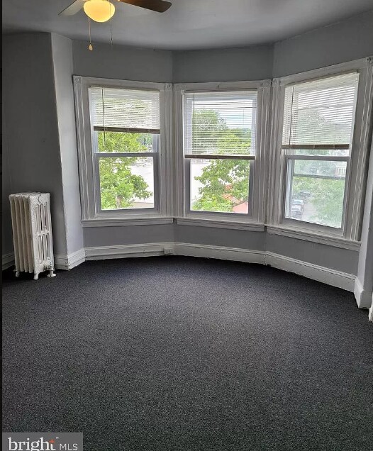 Building Photo - 1422 Blavis St