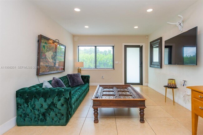 Foto del edificio - 2925 NW 11th Ave