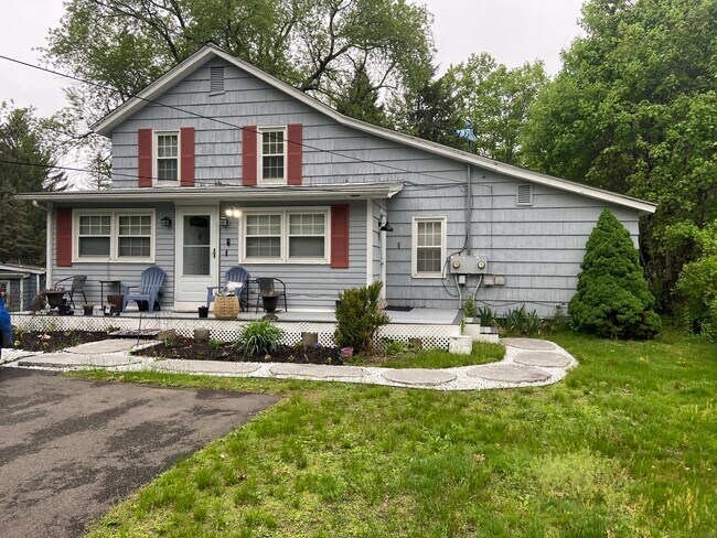 Foto del edificio - 165 Huntingtown Rd