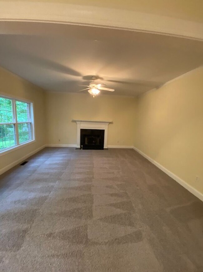 Foto del edificio - 506 Eagle Pointe Dr