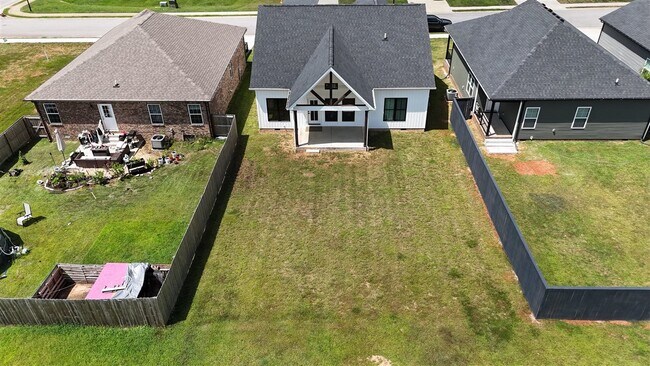 Foto del edificio - 1184 County House Ln