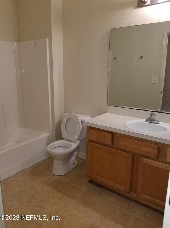 Building Photo - 6788 Manotak Oaks Dr