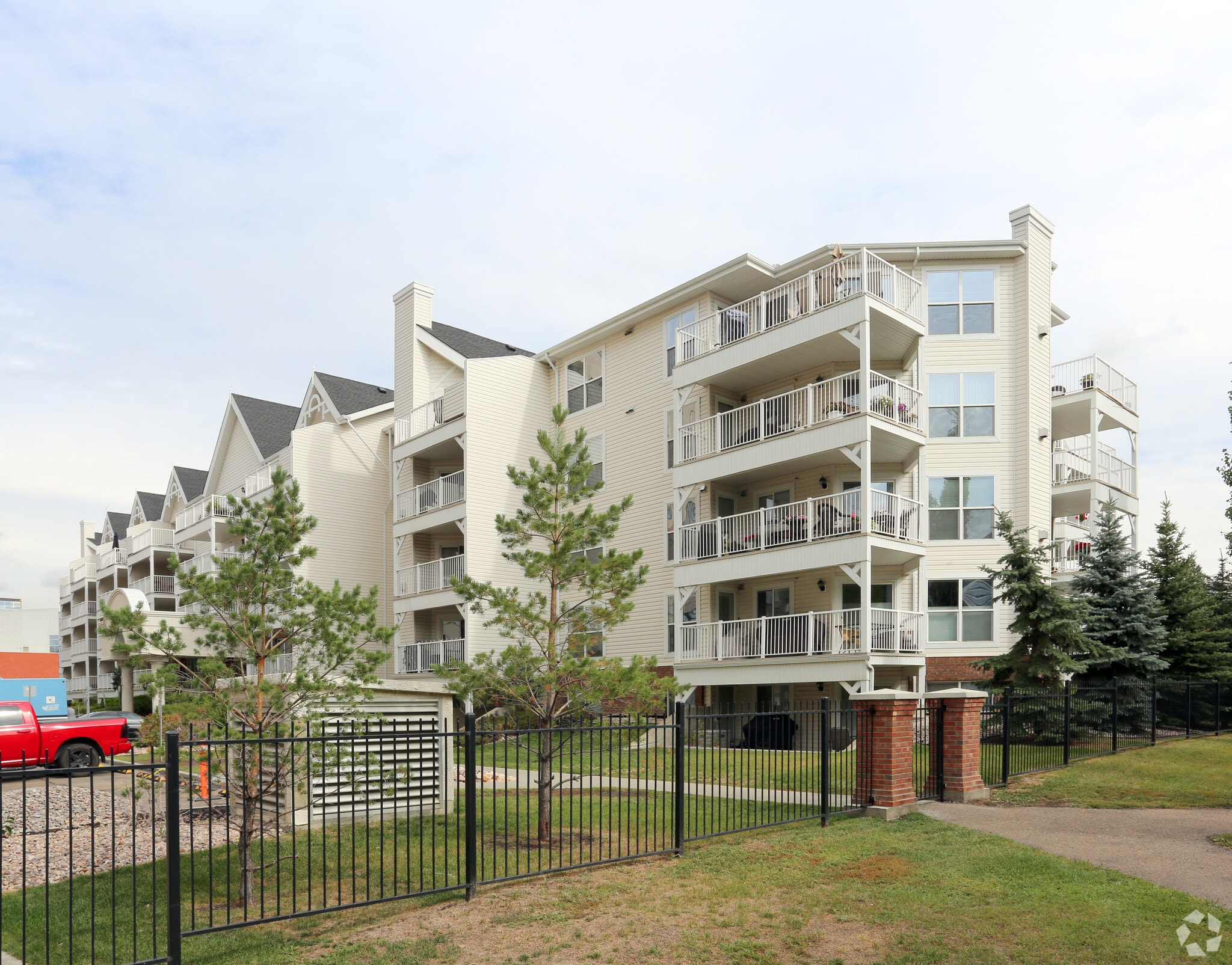 Railtown On The Park