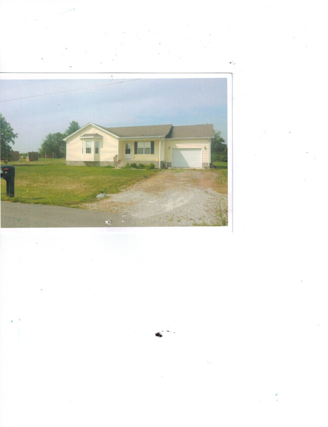 Primary Photo - 127 Morgan Ln