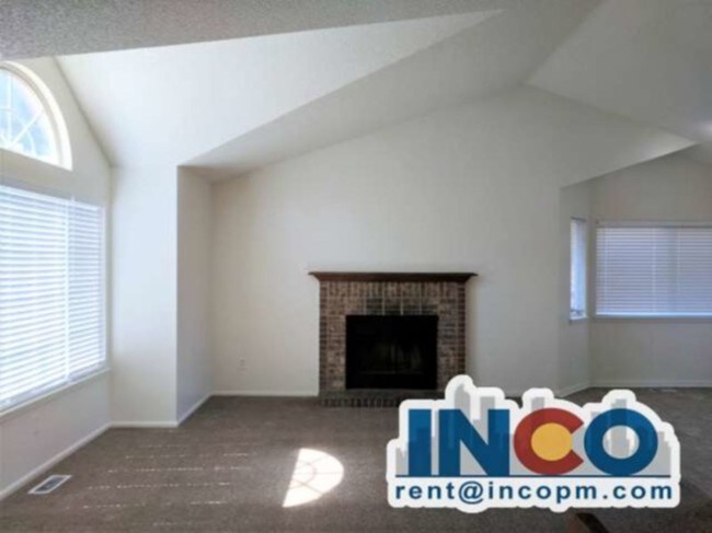 Foto del edificio - 4352 Malaya St