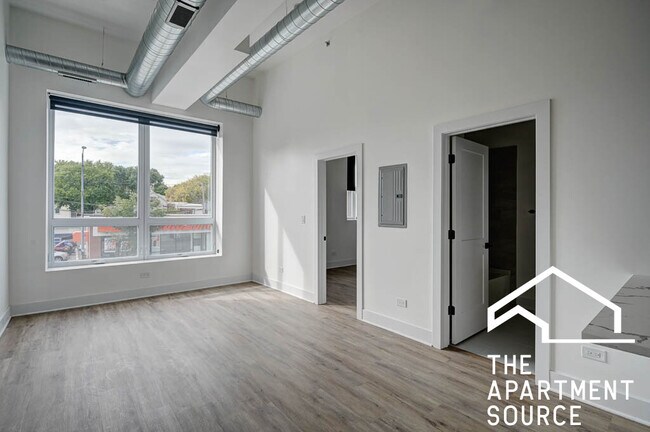Foto del edificio - 4733 N Western Ave