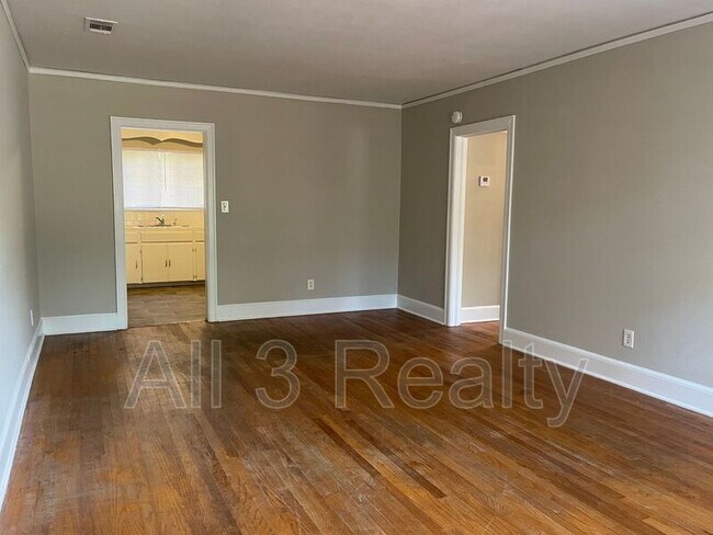 Building Photo - 108 Brantwood Dr