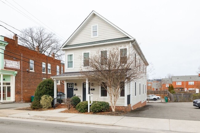 Building Photo - 408 N Robinson St