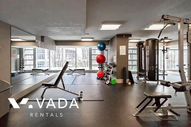 Photo du bâtiment - Elan Yaletown 1 BR APT Rental 2004-1255 Seymour St Vancouver: VADA