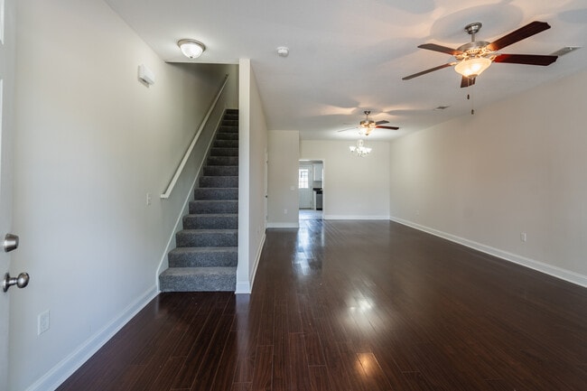 Building Photo - 503 Bradwell St