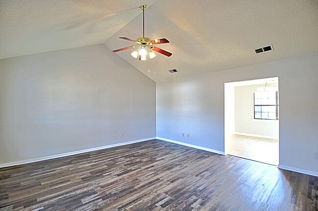 Foto del edificio - 942 Gulfstream Rd