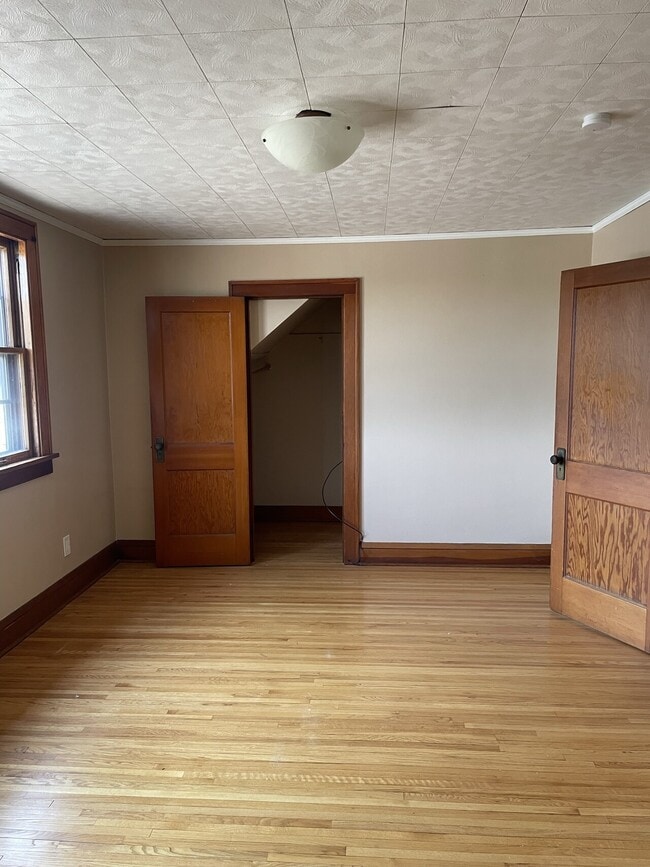 Building Photo - 1077 Earl St