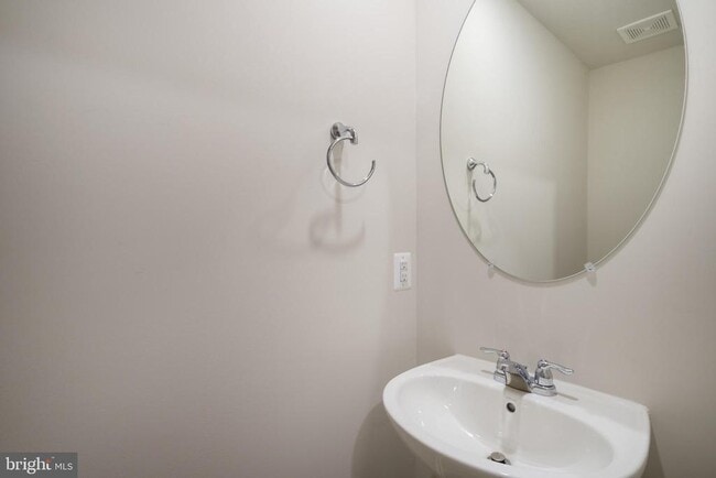 Building Photo - 56 Stembogan Ct