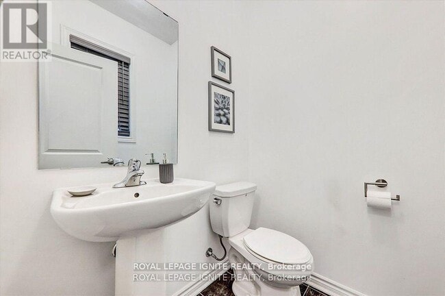 Building Photo - 35 Peter Hogg Ct