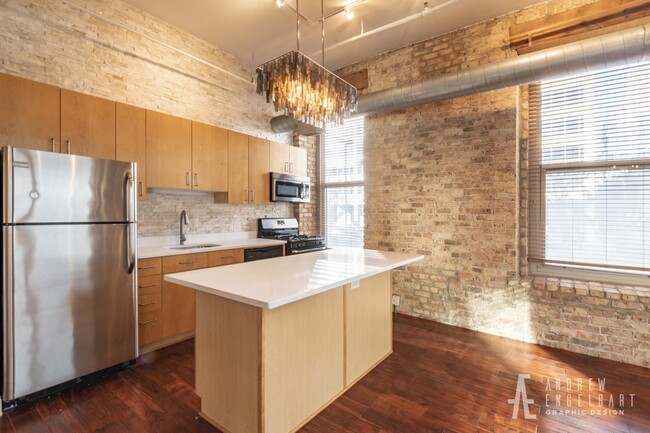 Foto del edificio - 420 S Clinton St