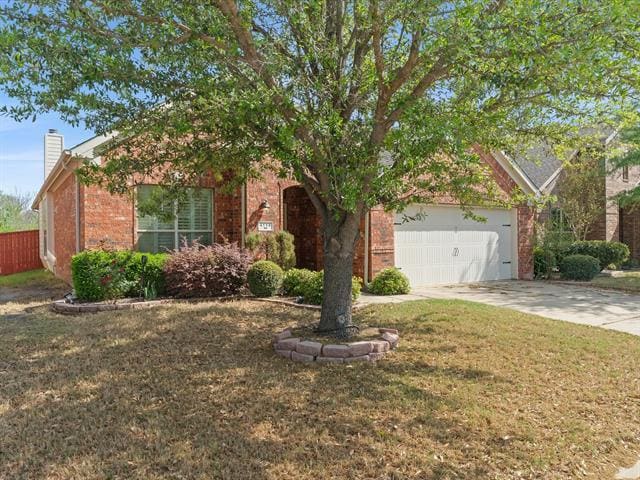 Building Photo - 4114 Lee Hutson Dr