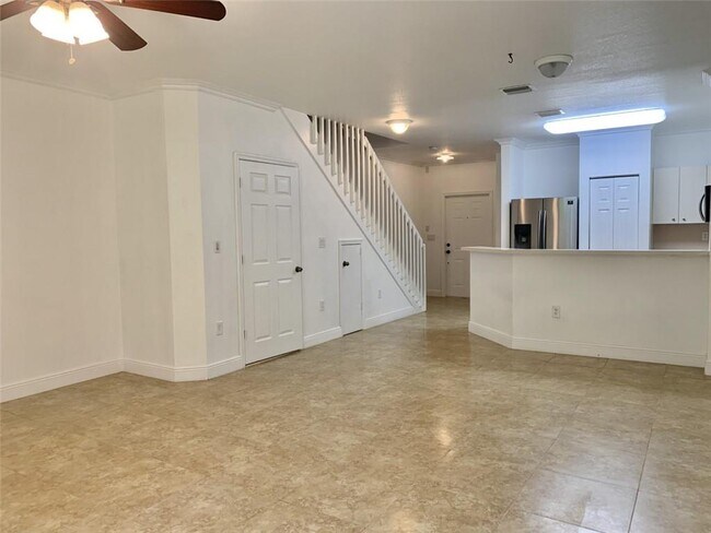 Foto del edificio - 541 St Tropez Ln