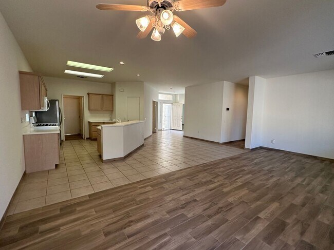 Foto del edificio - 78929 Lavender Cir