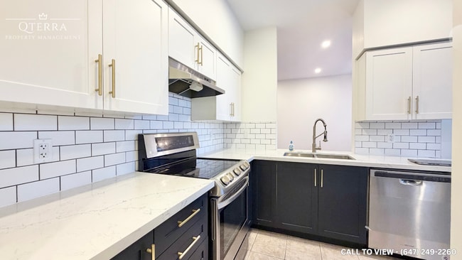 Building Photo - 388 Prince Of Wales Dr