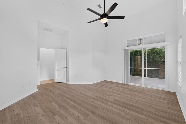 Foto del edificio - 914 SW 83rd Terrace