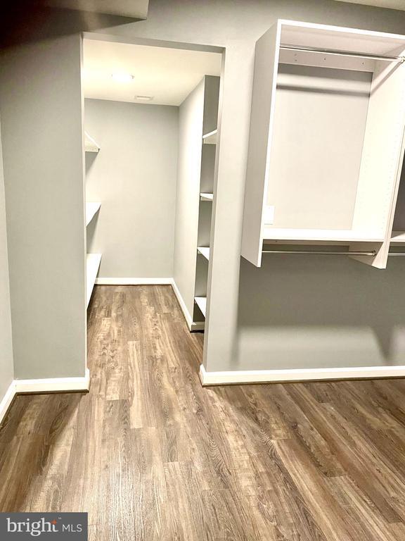 Foto del edificio - 6805 Lake Anne Ct