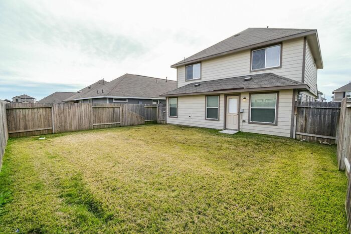 Foto del edificio - 5438 Plantation Forest Dr