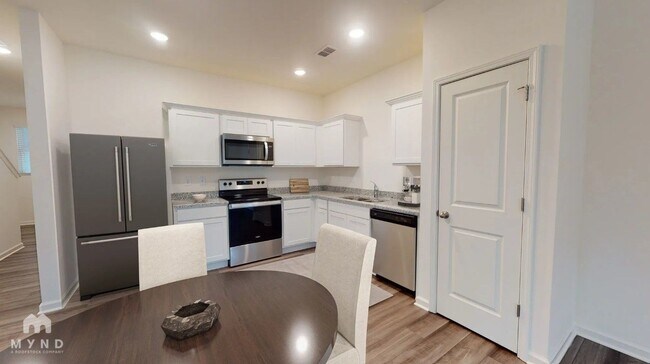 Building Photo - 3019 Fulong Dr