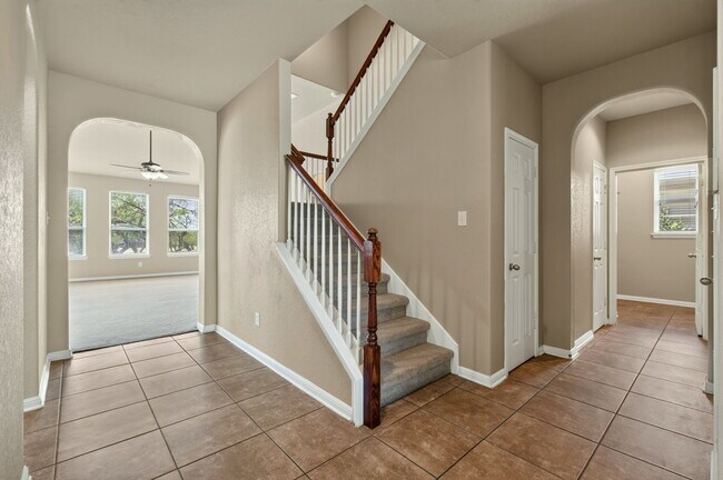 Building Photo - 7230 Willow Rain