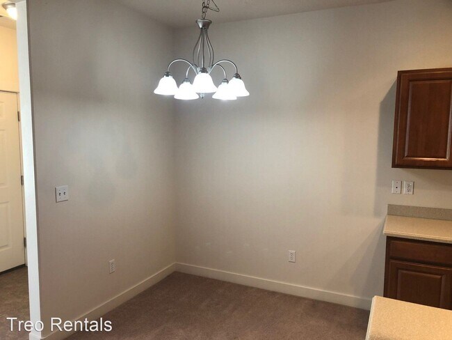 Foto del edificio - 2 br, 2.5 bath House - 2797 S. Asbury Lane