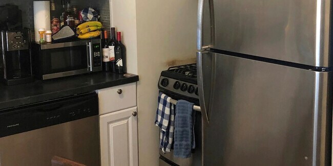 Foto del edificio - 2151 N Fremont St